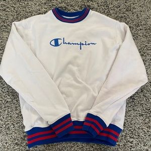 VINTAGE CHAMPION SWEATSHIRT✨✨✨✨✨